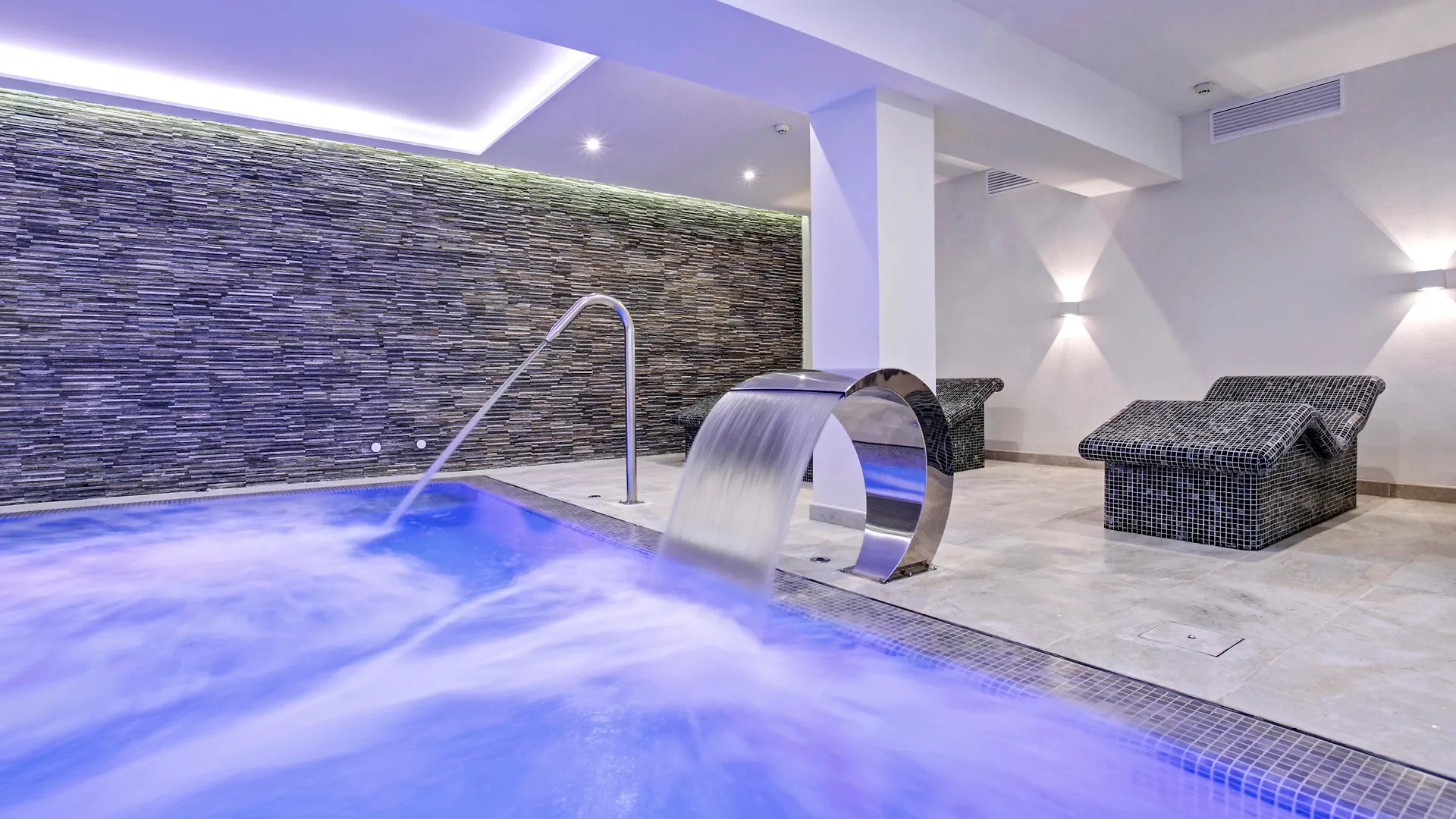 Grupotel Ibiza Beach Resort - Adults Only Portinatx