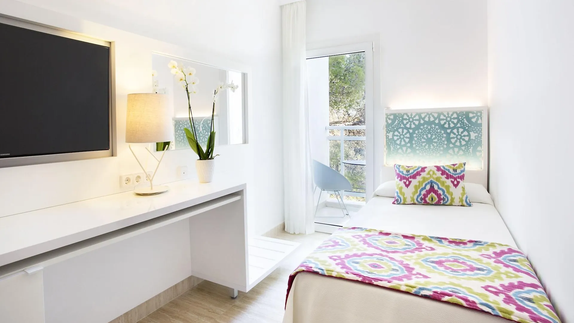 Hotel Grupotel Ibiza Beach Resort - Adults Only Portinatx